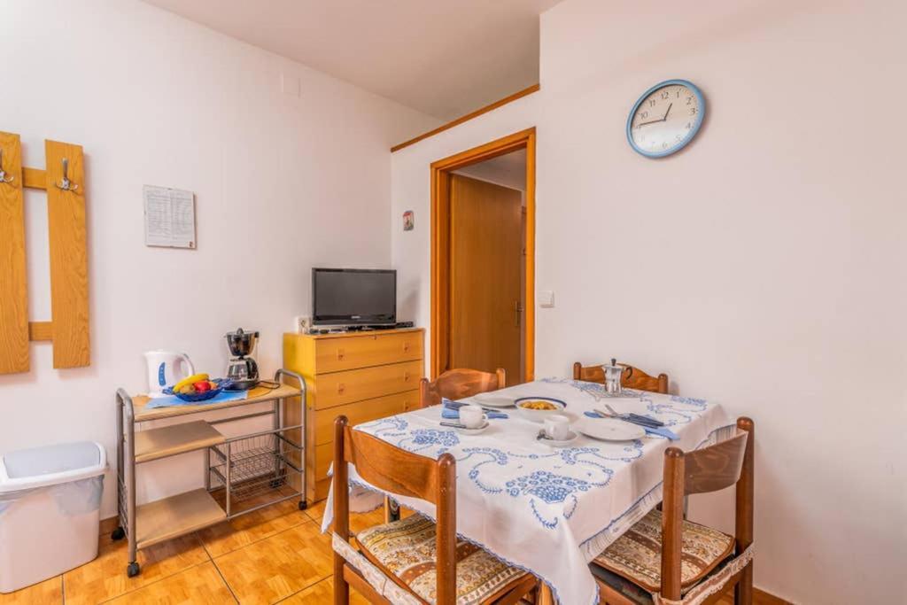 Apartment Mira 3 Klimno Dış mekan fotoğraf