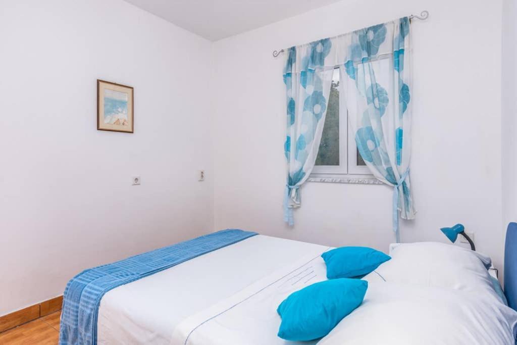 Apartment Mira 3 Klimno Dış mekan fotoğraf